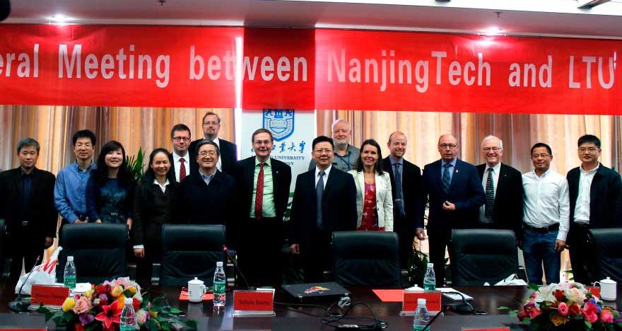 Hình ảnh giao lưu hợp tác của Đại học Khoa học và Công nghệ Nam Kinh với quốc tế
