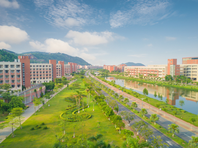 Cơ sở vật chất tại Cao đẳng Khoa học kỹ thuật Chu Hải